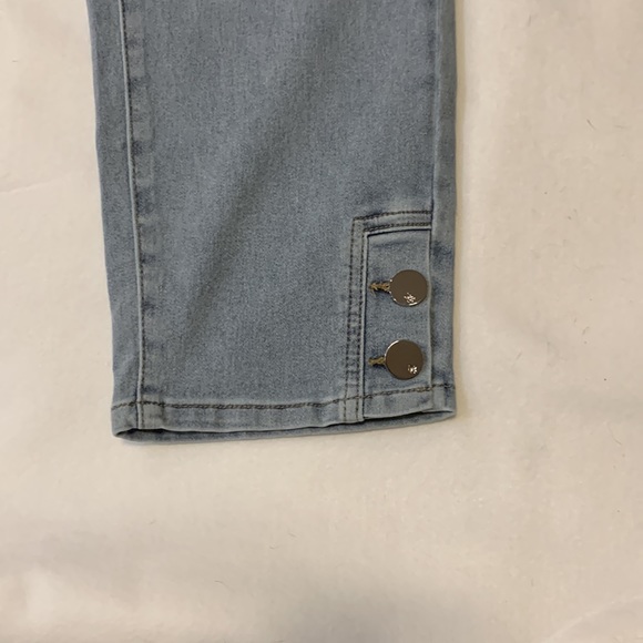 DG2 by Diane Gilman Virtual Stretch Button-Hem Skinny Jean - Basic - Siz… - Picture 6 of 16